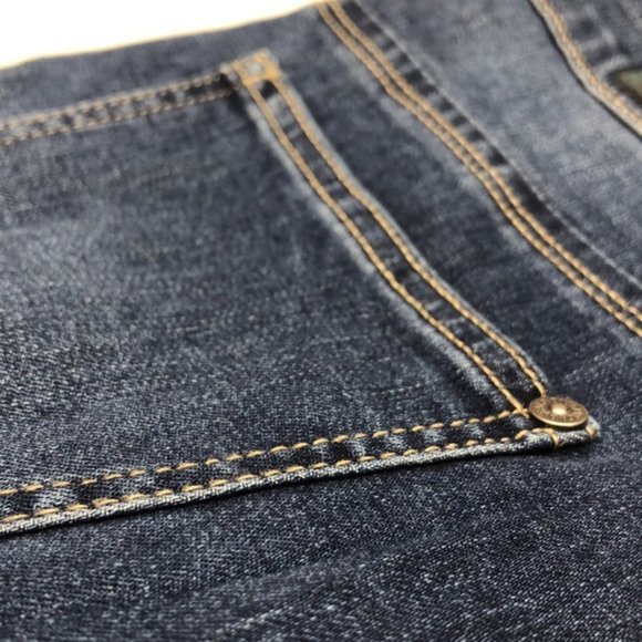 LIKE NEW DAVID BITTON MIDRISE STRAIGHT LEG STRETCH JEANS 6/28x32 ⭐️ - Picture 9 of 12